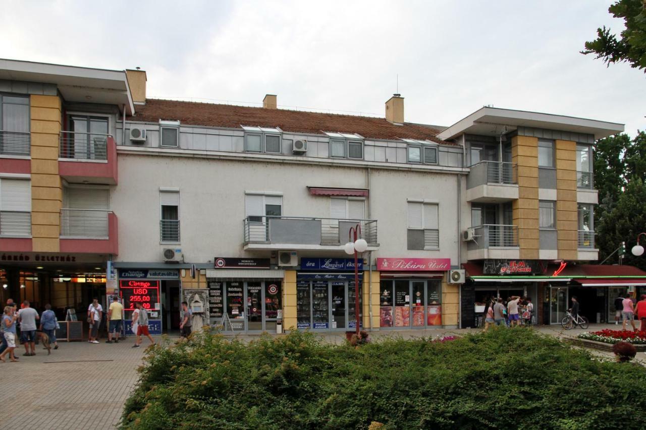 Aqua City Apartman Hajdúszoboszló Exterior foto